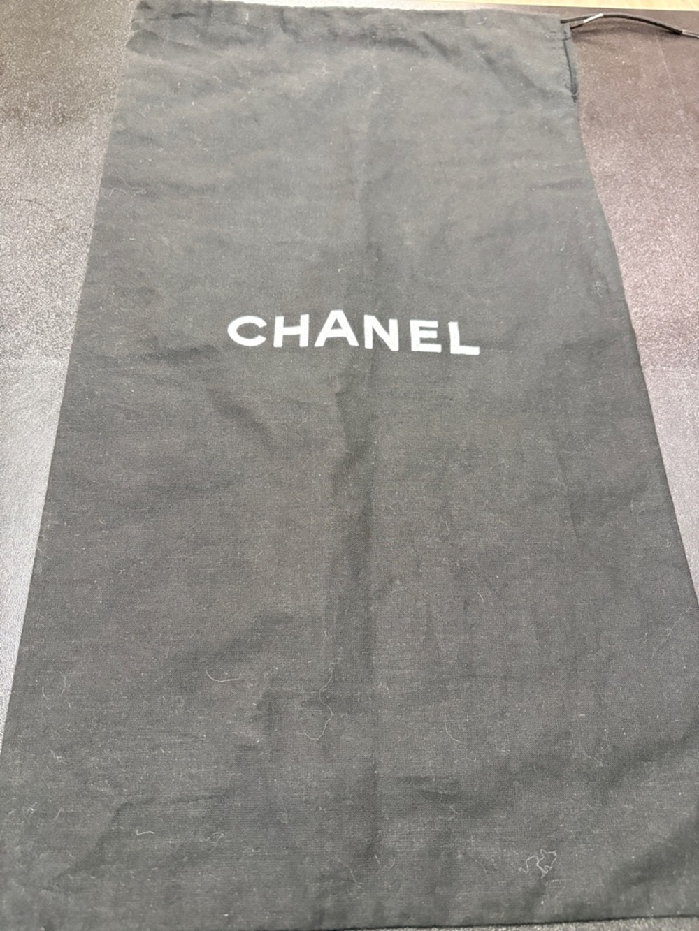 CHANEL 🖤 Black and White Logo 21”Long X 12”Wide duster -Excellent condition